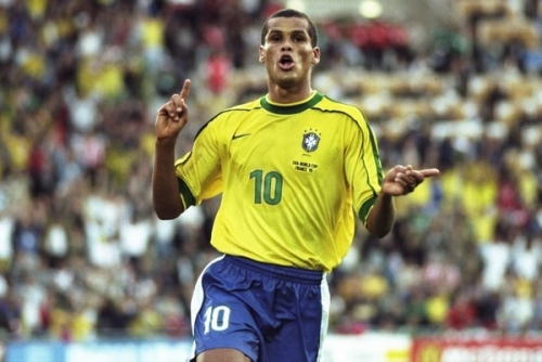 仅反映了球 仅反映了球