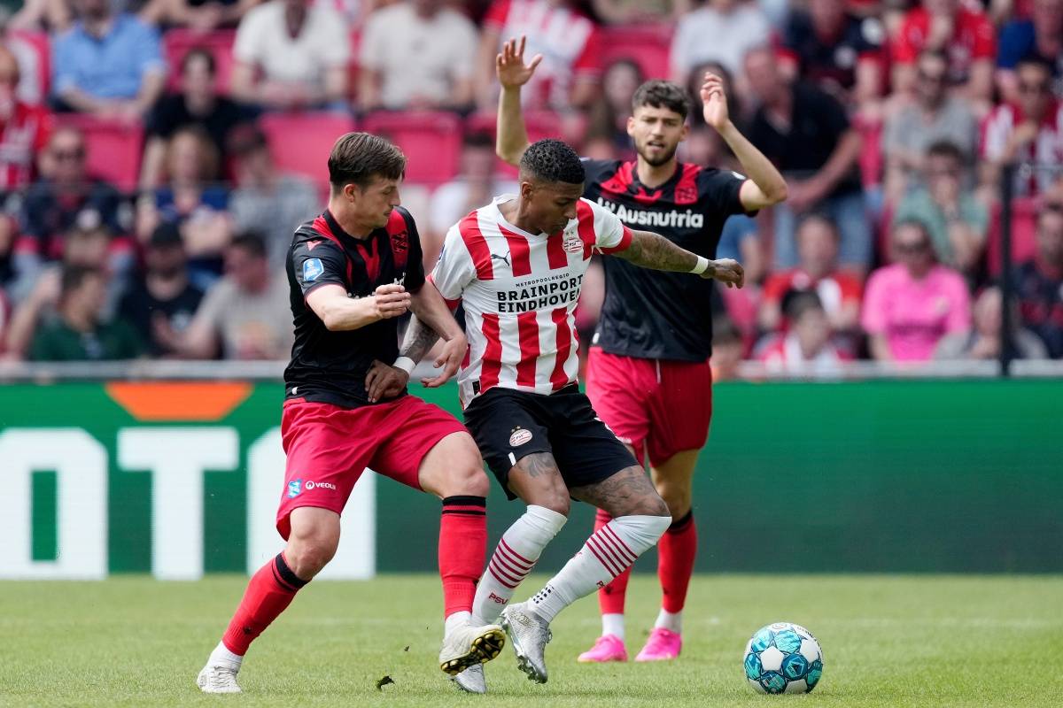 球大赛中 球大赛中